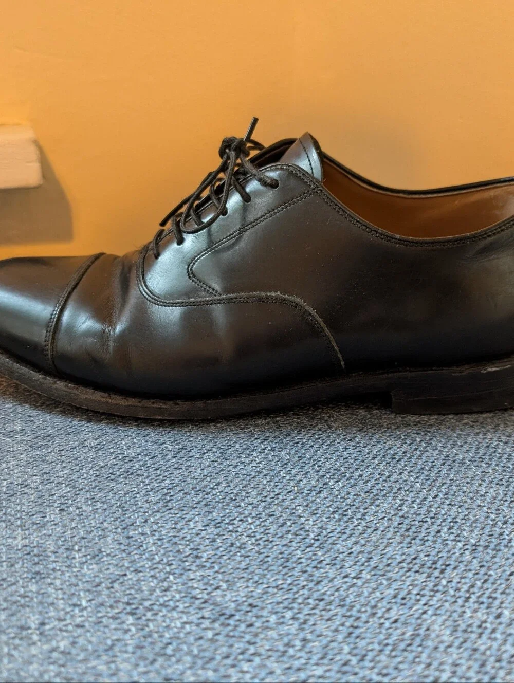 Johnston and Murphy Cap Toe Leather Dress Shoes Size 9.5